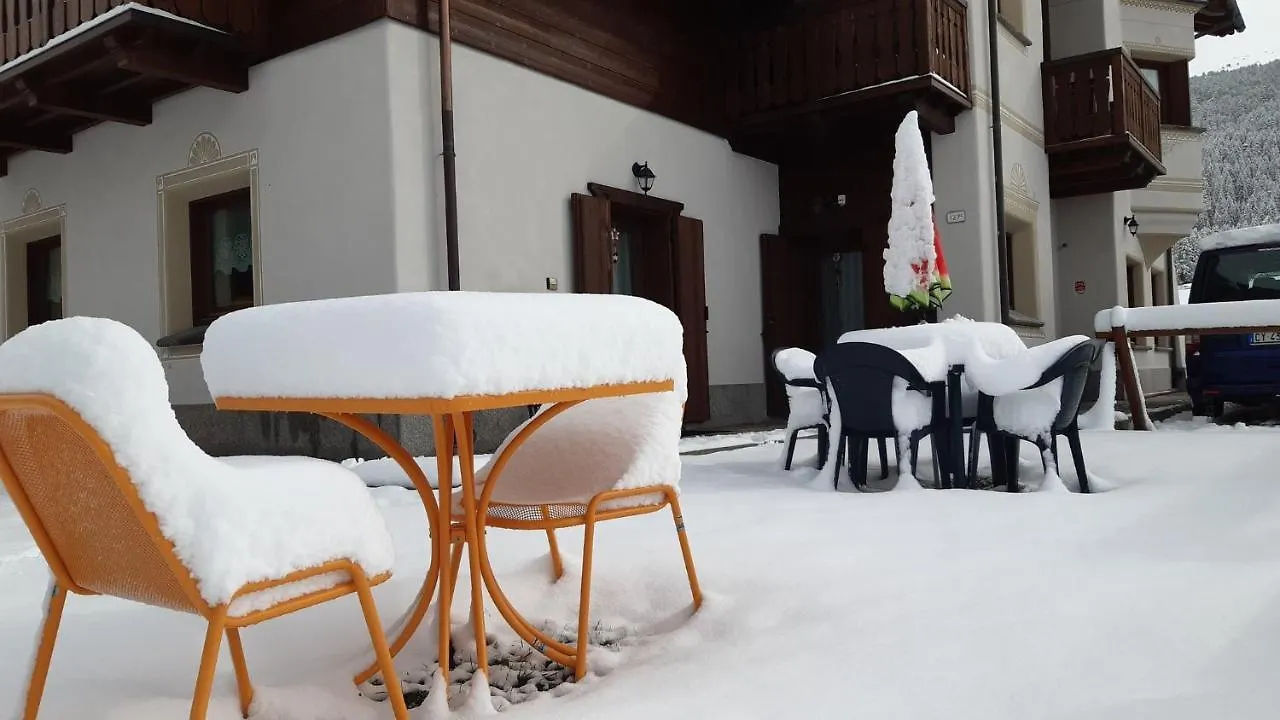 Appartamenti Arcobaleno Blu Livigno 0*,